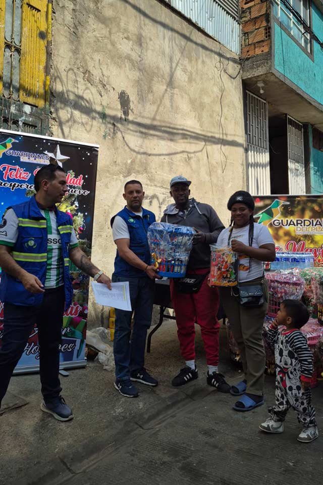 Guardianes-del-Planeta-Navidad-2025_68